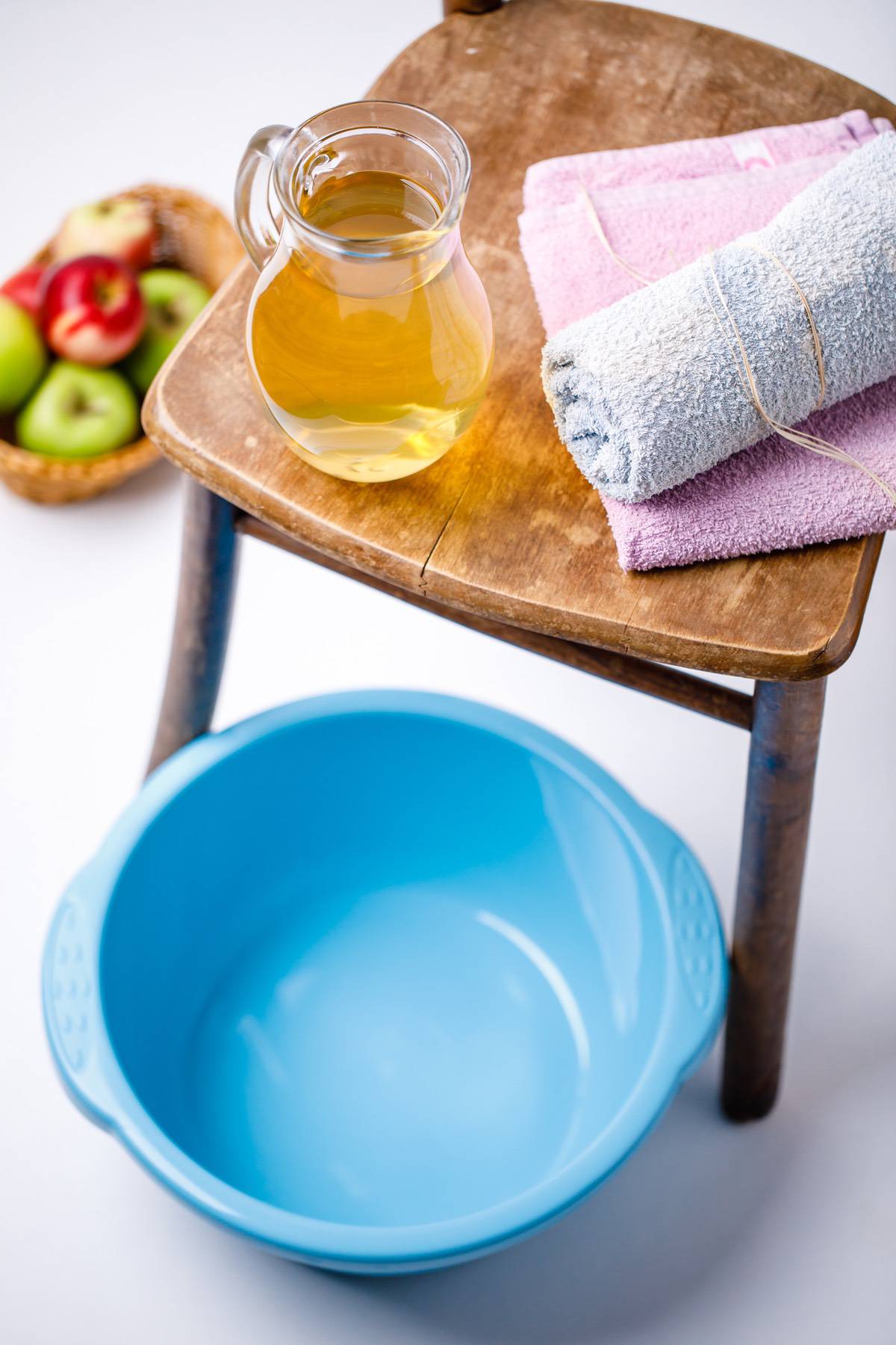 how-to-make-an-apple-cider-vinegar-foot-soak-nurtured-homes