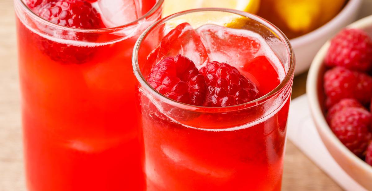 Perfectly Balanced Raspberry Vodka Lemonade (Made with Fresh