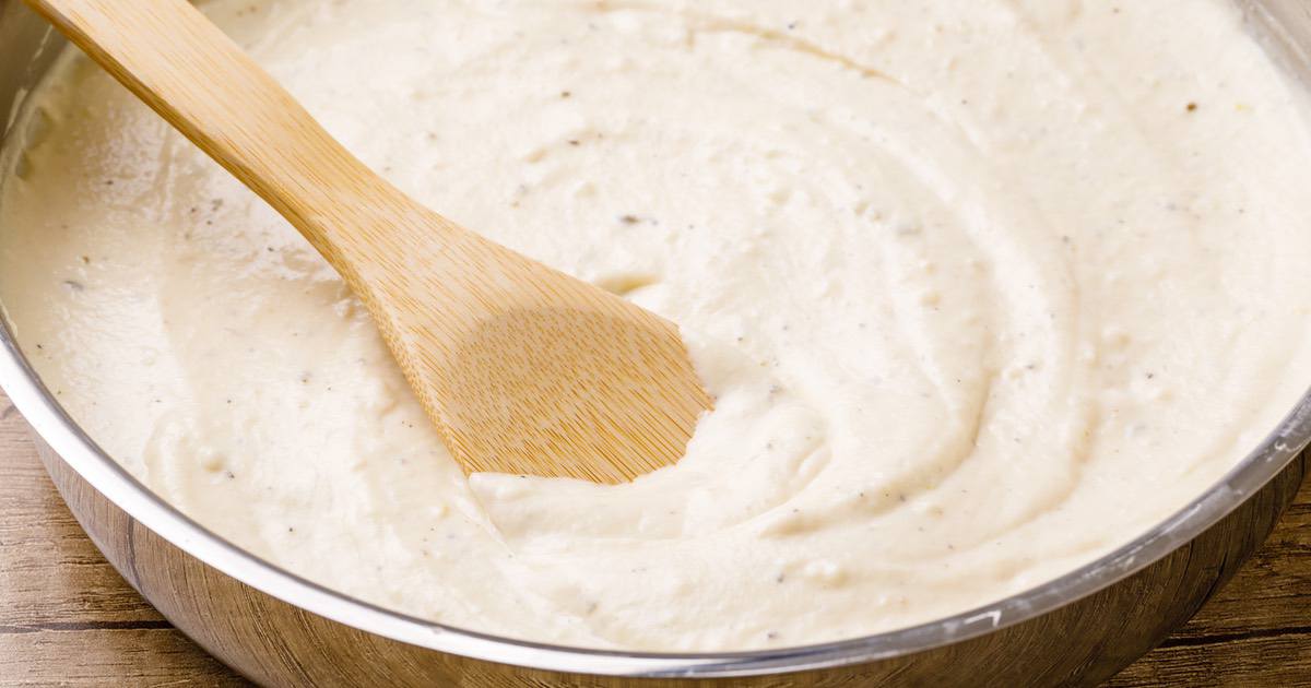 Creamy Garlic Alfredo Sauce