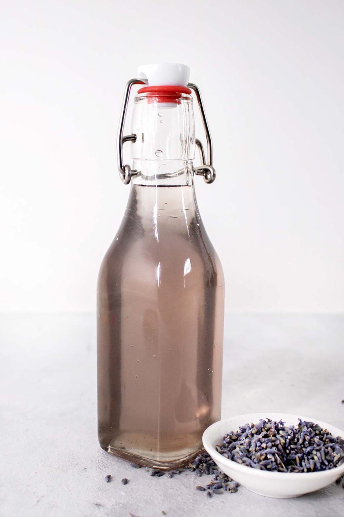 Simple Homemade Lavender Syrup