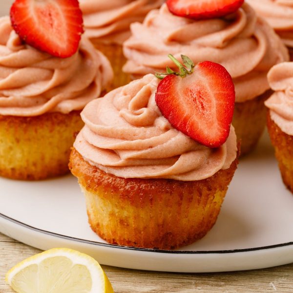 Strawberry Lemonade Cupcakes